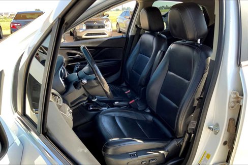 Used 2020 Buick Encore Essence image 7