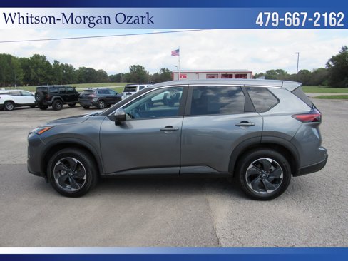 Used 2024 Nissan Rogue SV image 5