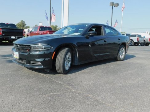 Used 2023 Dodge Charger SXT image 4