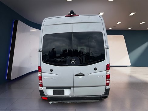 Used 2018 Mercedes-Benz Sprinter 3500 image 4