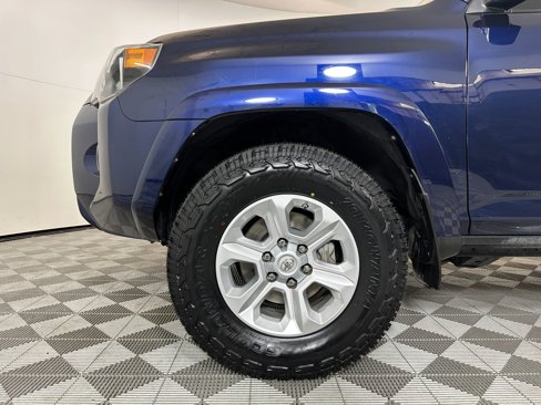 Used 2017 Toyota 4Runner SR5 Premium image 10