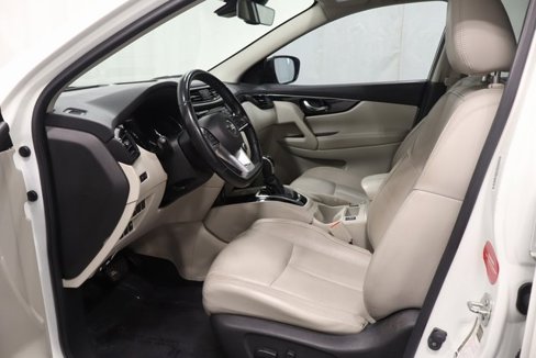 Used 2018 Nissan Rogue Sport SL w/ SL Premium Package image 10