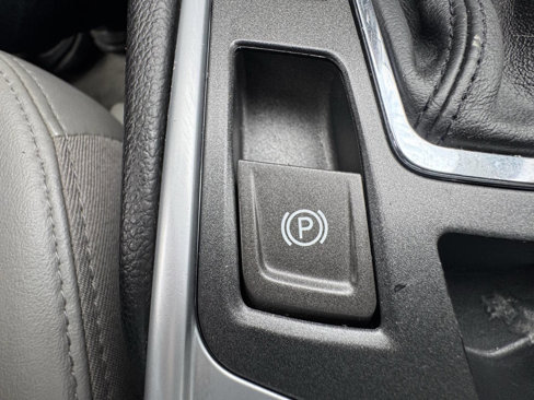 Used 2011 Cadillac SRX 2WD image 33