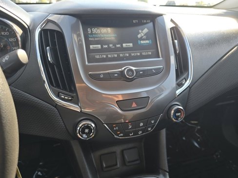 Used 2016 Chevrolet Cruze LT image 31