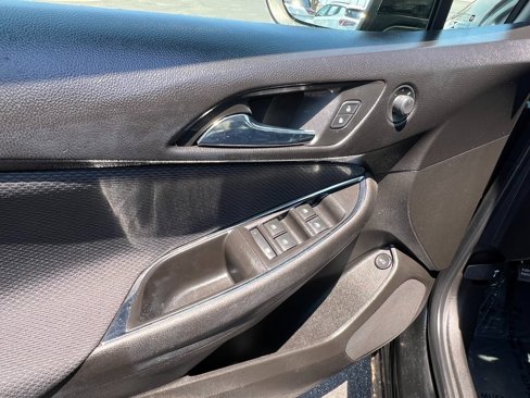 Used 2018 Chevrolet Cruze LS image 16