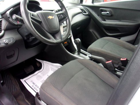 Used 2017 Chevrolet Trax LS image 8