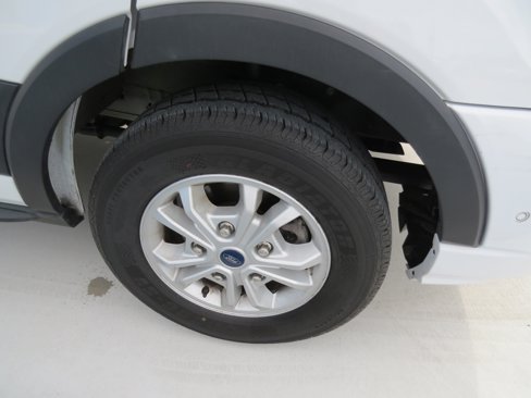 Used 2021 Ford Transit 350 XLT image 9