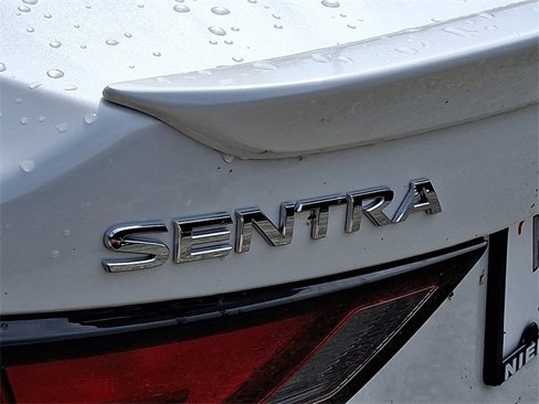New 2025 Nissan Sentra SR image 12