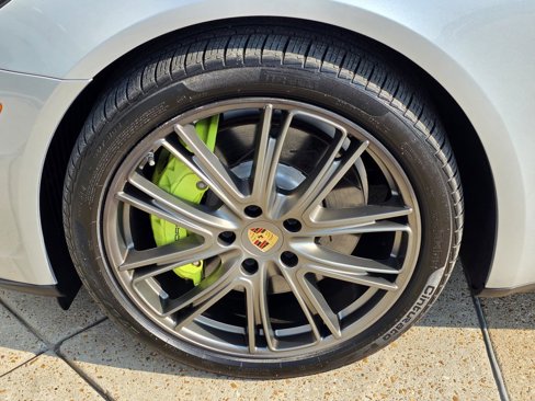 Certified 2018 Porsche Panamera 4 w/ Premium Package Plus image 15
