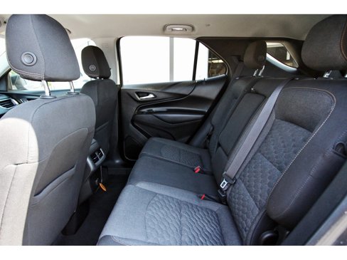 Used 2018 Chevrolet Equinox LT image 31
