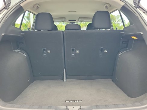 Certified 2023 Nissan Kicks SV image 10