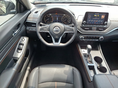 Used 2022 Nissan Altima 2.0 SR image 12
