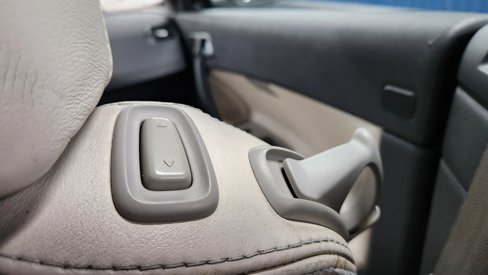 Used 2013 Volvo C70 T5 image 18