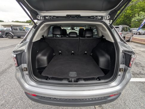 Used 2022 Jeep Compass Latitude image 7