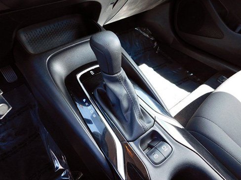 Used 2021 Toyota Corolla LE image 15