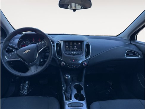 Used 2019 Chevrolet Cruze LT image 10