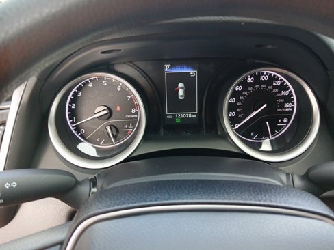 Used 2022 Toyota Camry LE image 51