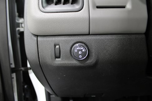 Used 2015 Chevrolet Colorado LT w/ LT Convenience Package image 9