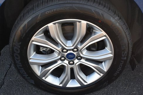 Used 2022 Ford Edge Titanium image 51