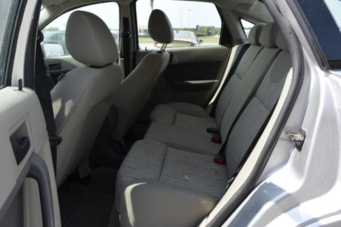 Used 2009 Ford Focus SE image 17