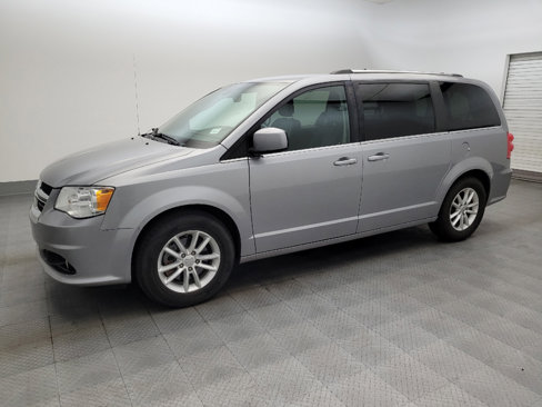 Used 2019 Dodge Grand Caravan SXT image 2