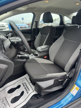 Used 2014 Ford Focus SE w/ SE Winter Package image 5