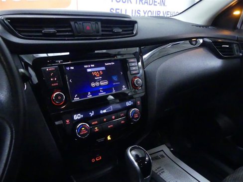 Used 2019 Nissan Rogue Sport SV image 10