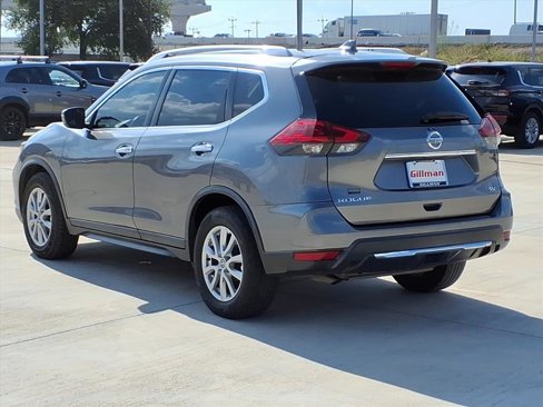 Used 2018 Nissan Rogue SV image 7