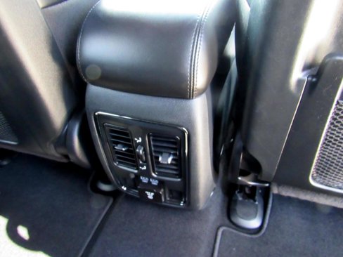 Used 2020 Jeep Grand Cherokee Limited image 35