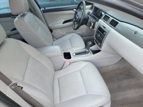 Used 2008 Chevrolet Impala SS w/ Convenience Package image 18