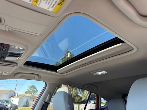 Used 2018 Subaru Crosstrek 2.0i Limited image 23