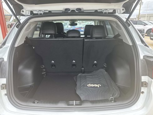 Certified 2022 Jeep Compass Latitude image 8