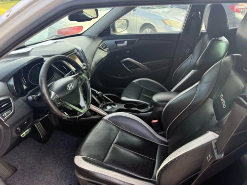 Used 2013 Hyundai Veloster Turbo image 5