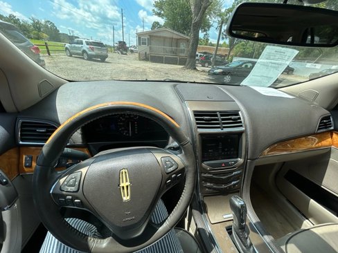 Used 2013 Lincoln MKX FWD image 22