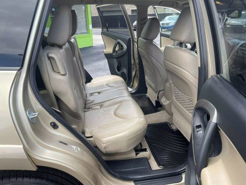 Used 2012 Toyota RAV4 Limited image 15