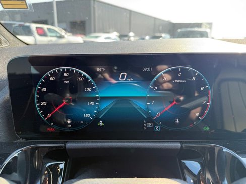 Used 2022 Mercedes-Benz GLA 250 4MATIC image 12
