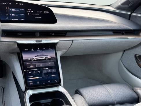 Used 2022 Lucid Air Grand Touring image 30