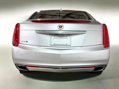 Used 2013 Cadillac XTS Luxury w/ Driver Awareness Package image 10