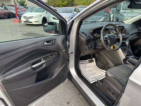 Used 2014 Ford Escape SE w/ Equipment Group 201A image 11