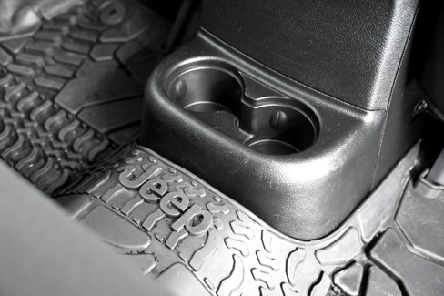 Used 2018 Jeep Wrangler Unlimited Sport image 37