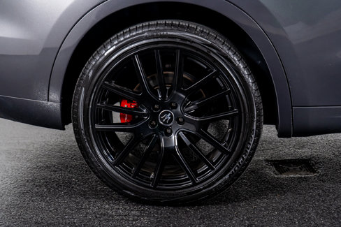 Used 2022 Maserati Levante GT image 9