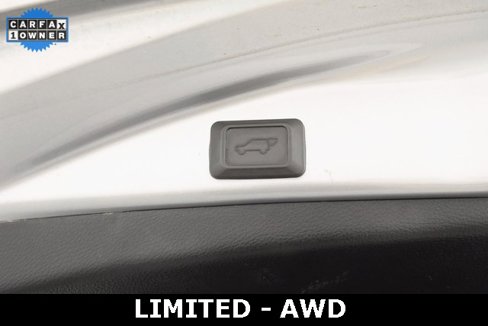 Used 2016 Toyota RAV4 Limited image 14