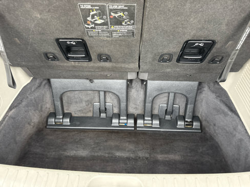 Used 2018 Kia Sedona LX w/ LX Essentials Premium Package image 16