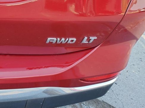 Used 2020 Chevrolet Equinox LT w/ Driver Convenience Package image 30