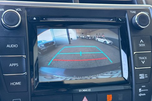 Used 2016 Toyota Camry XLE image 16