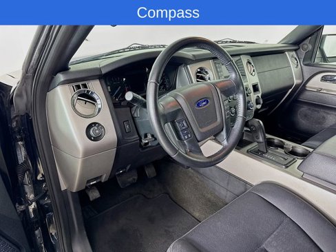 Used 2017 Ford Expedition XLT image 13