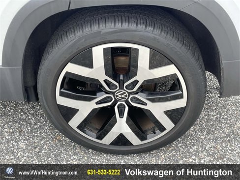 Used 2022 Volkswagen Taos SEL image 7