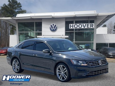 Used 2018 Volkswagen Passat 2.0T R-Line image 1