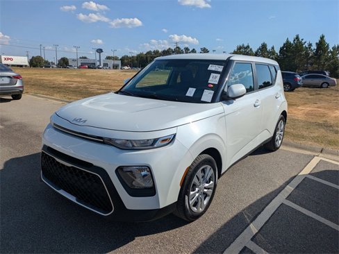 Used 2022 Kia Soul LX image 5