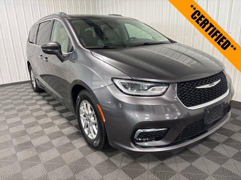 Certified 2021 Chrysler Pacifica Touring-L image 2